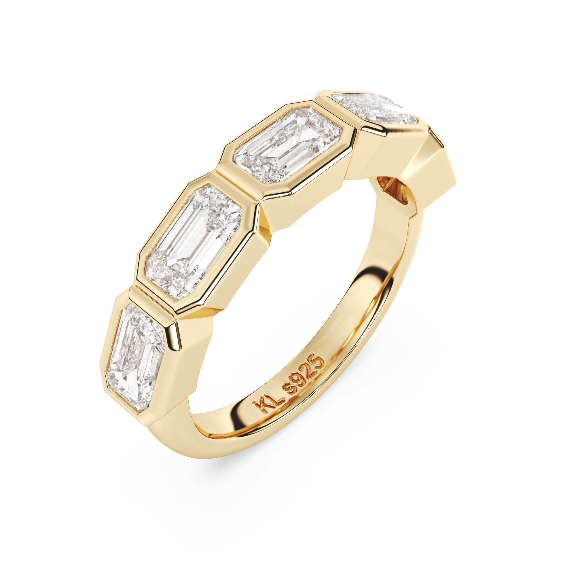 EMERALD BEZEL GOLD BAND
