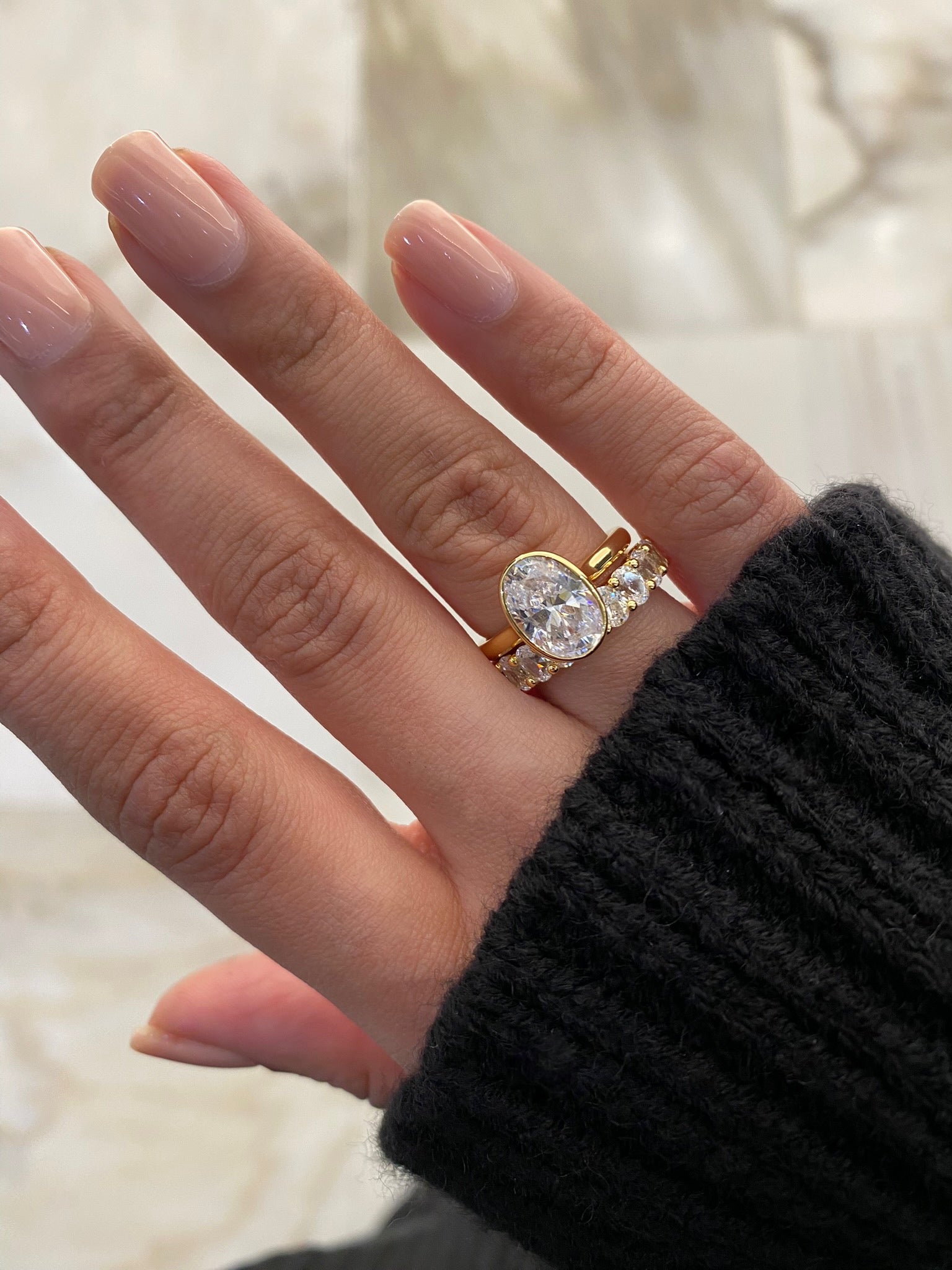 PETITE OVAL HALF ETERNITY BAND | GOLD