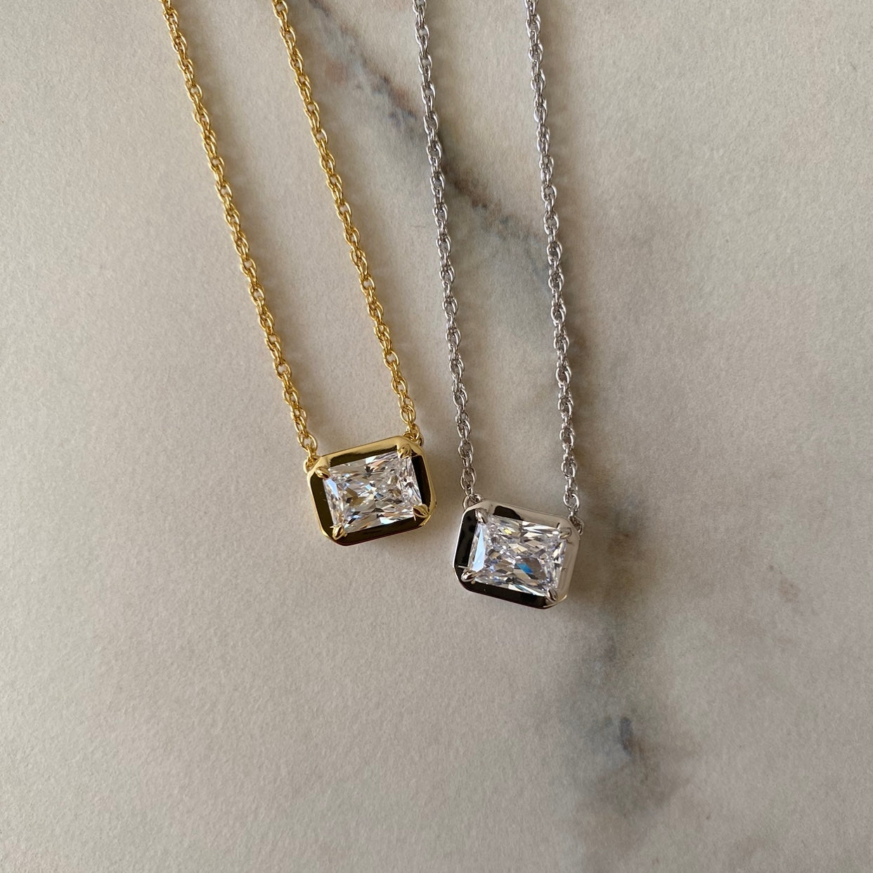 RADIANT BEZEL NECKLACE - SILVER