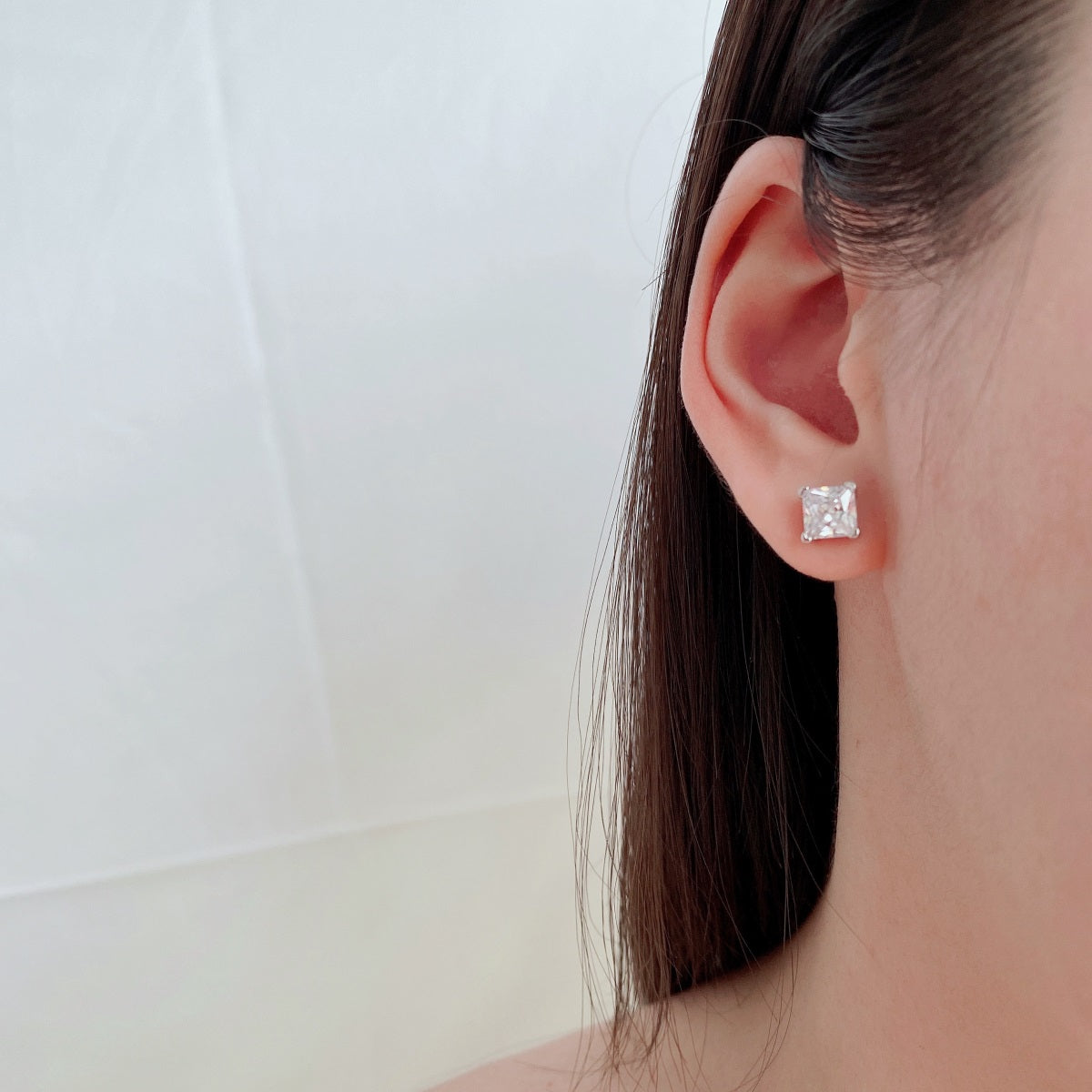 SQUARE STUD EARRINGS