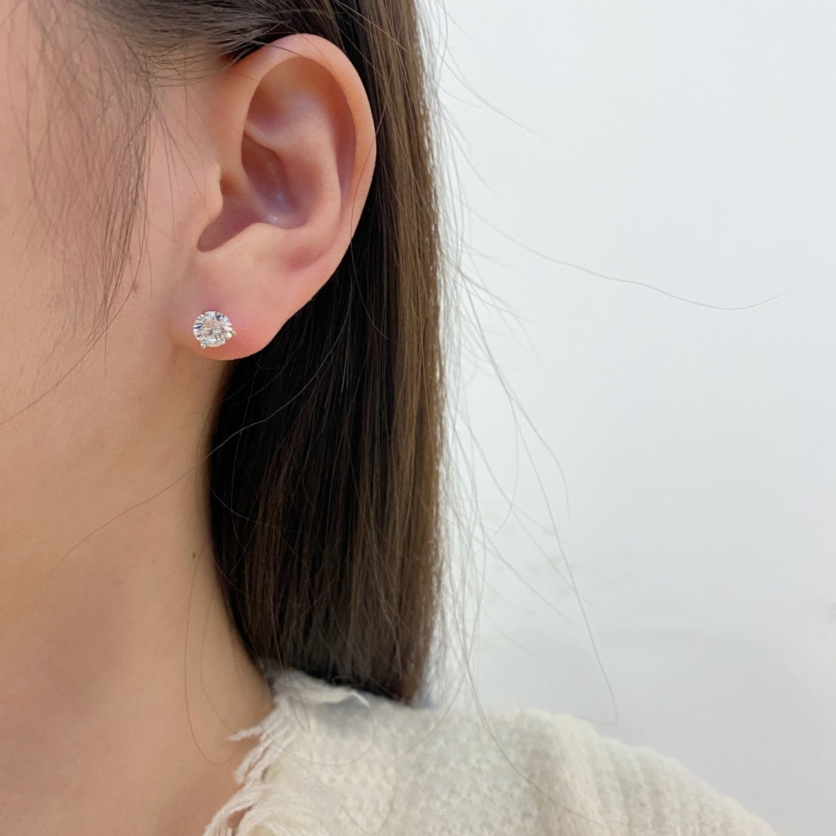 ROUND STUD EARRINGS