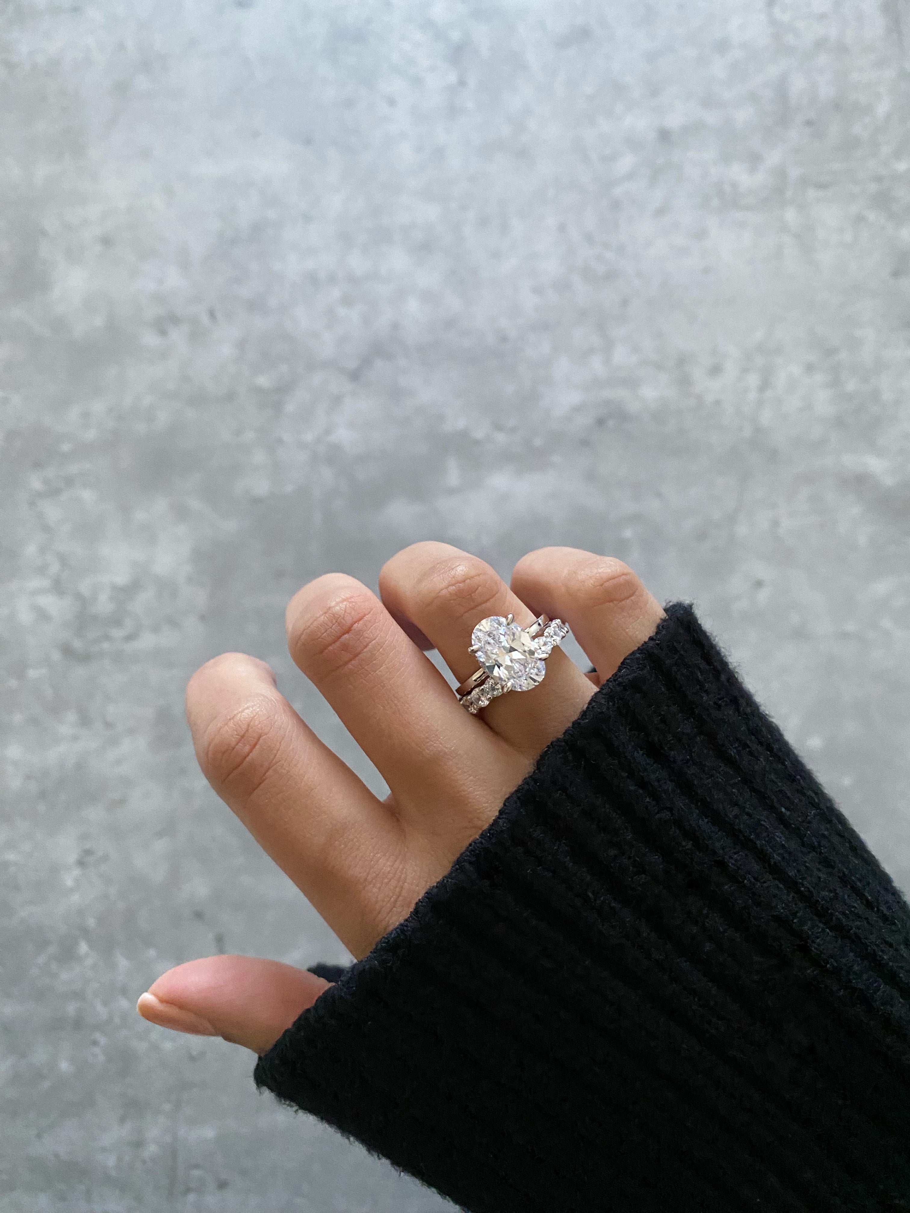 MIA RING - SILVER SOLITAIRE